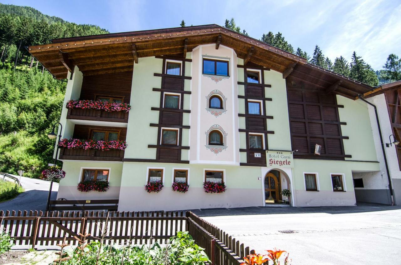 Hotel Garni Siegele - Inklusive Silvretta-Card Premium Ischgl Exterior foto